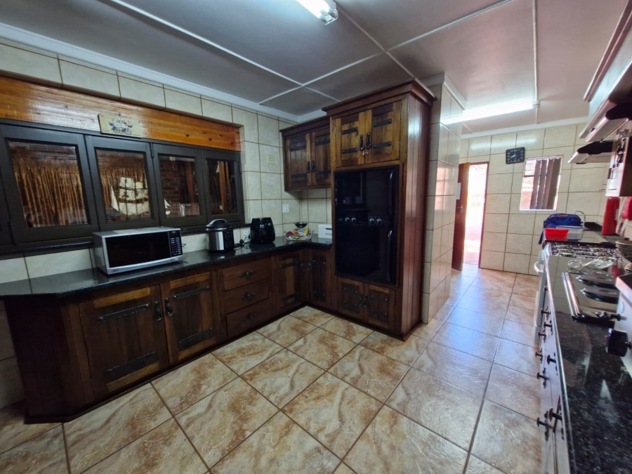 10 Bedroom Property for Sale in Kathu Northern Cape